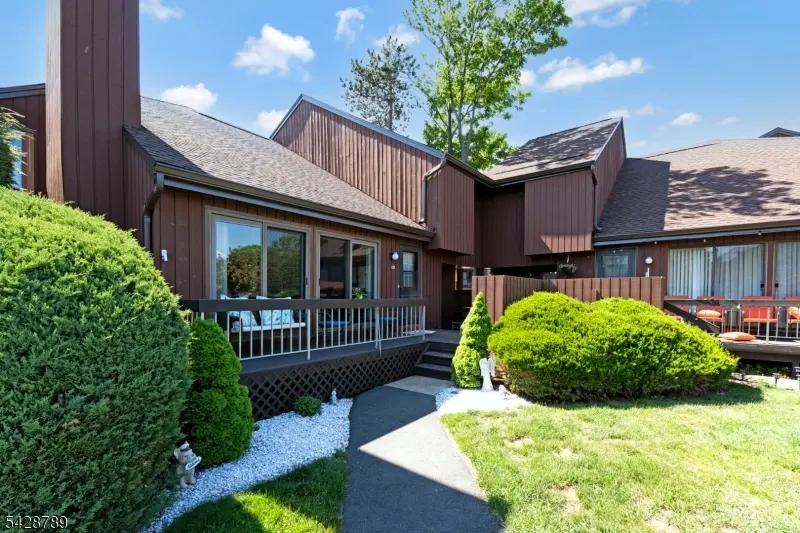 59 Taurus Dr 2D #2D, Hillsborough Twp., NJ 08844