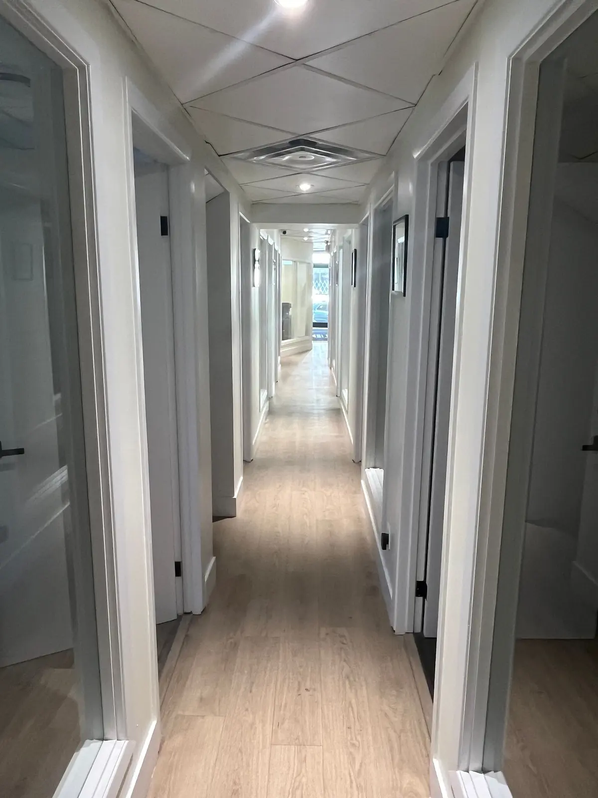 823 College ST #Office No. 7, Toronto C01, ON M6G 1C9