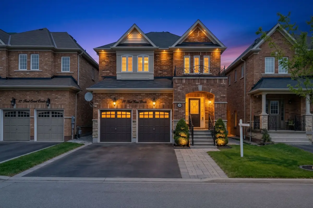 19 Teal Crest CIR, Brampton, ON L6X 2Z6