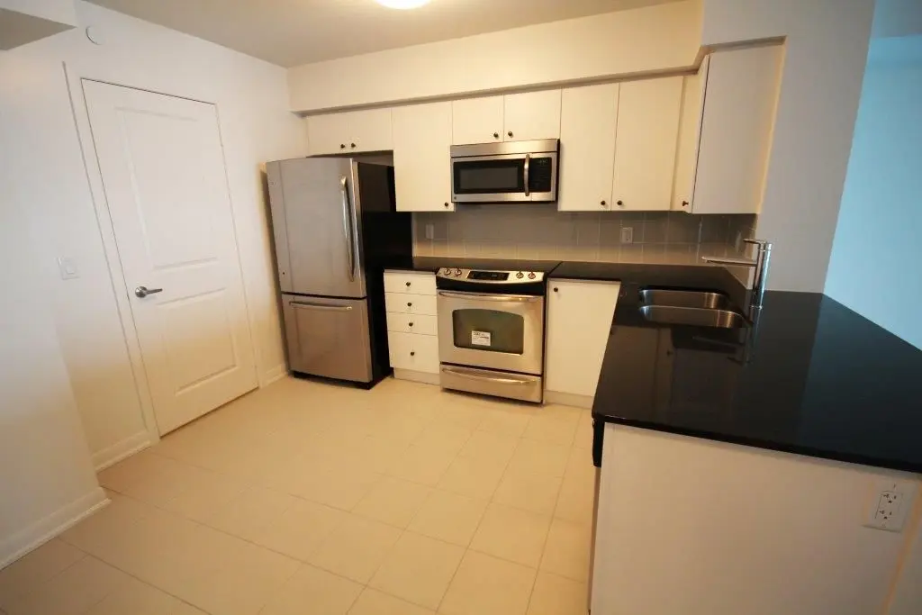 215 Sherway Gardens RD #1901, Toronto W08, ON M9C 0A4