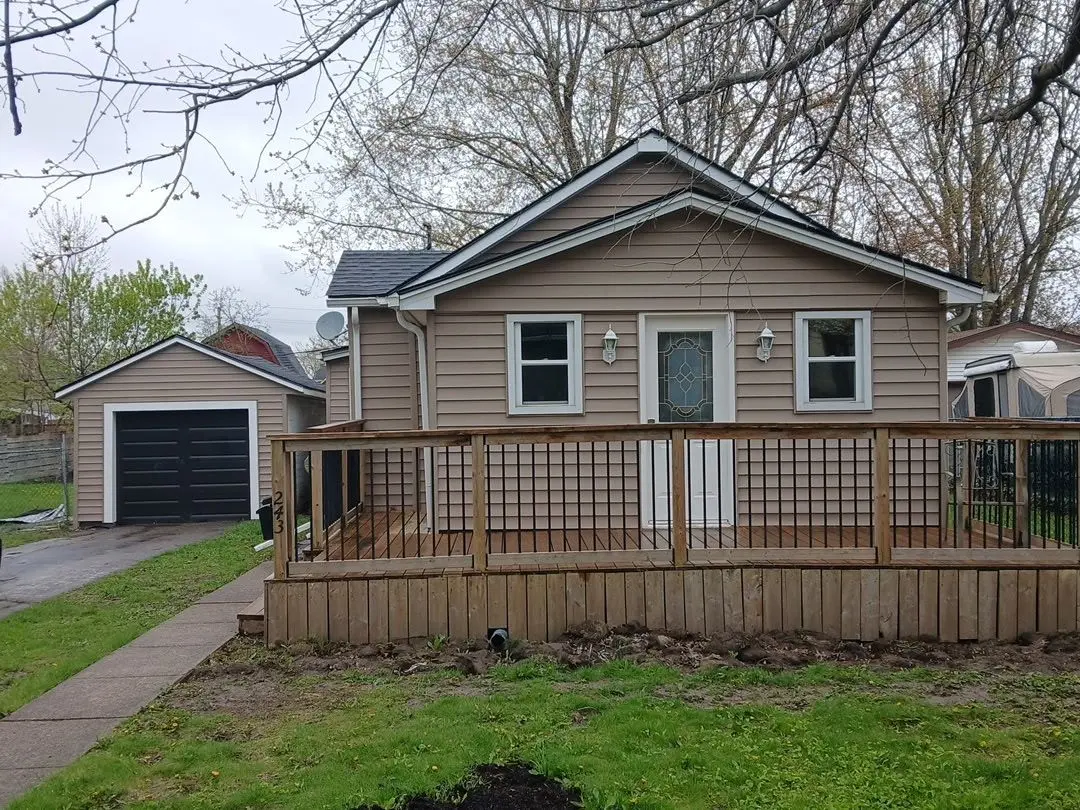 243 North ST N, Fort Erie, ON L2A 3R9