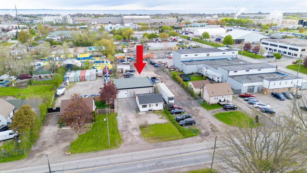 727 Barton ST, Hamilton, ON L8E 5L7