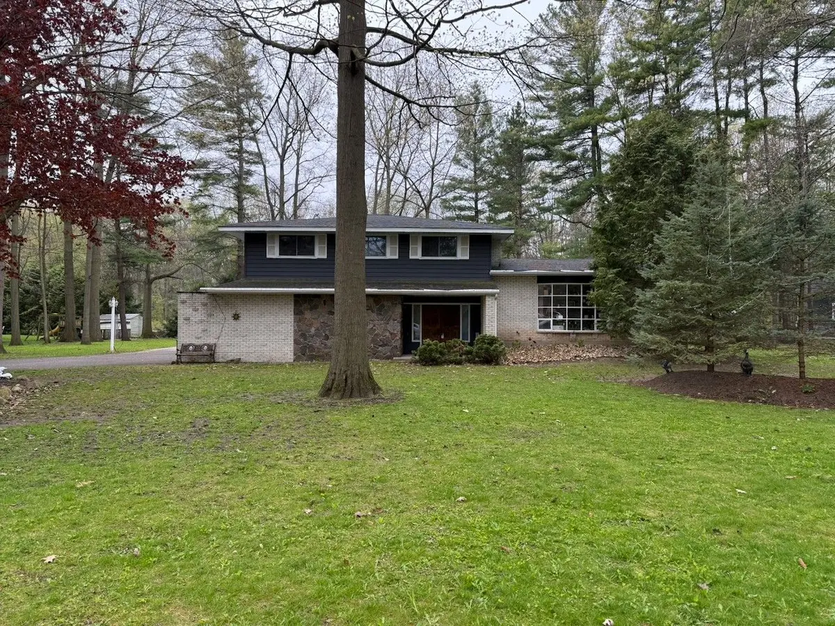10103 Jane ST, Lambton Shores, ON N0M 1T0