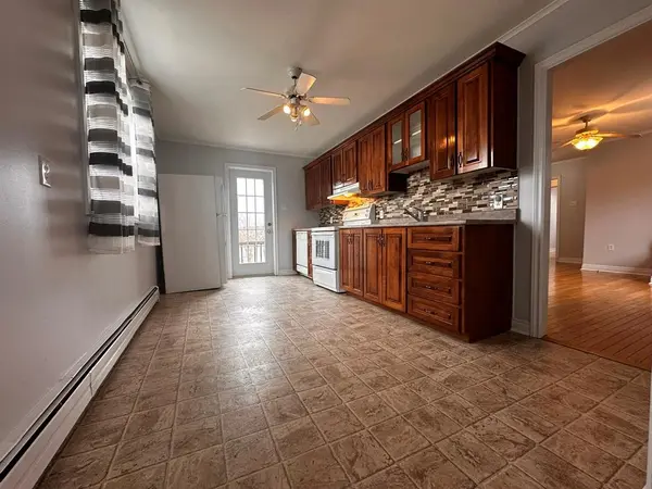 10 Guy Street, Placentia, NL A0B 2G0