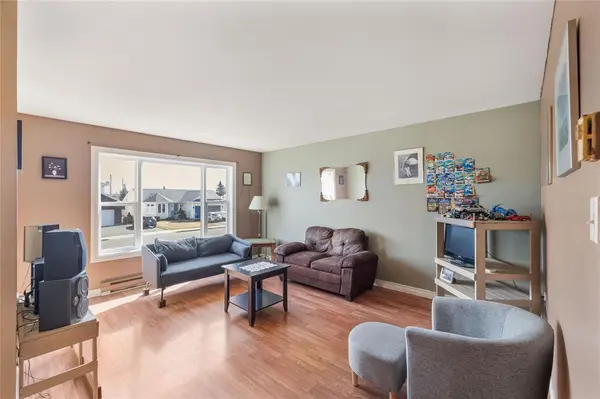 26 Murley Drive, Mount Pearl, NL A1N 4Z8