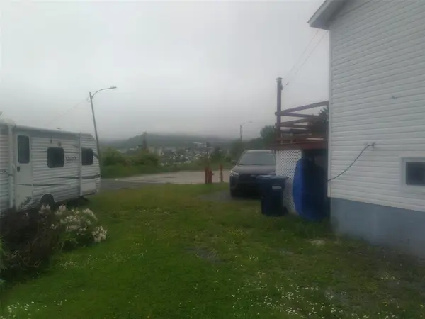 53 Golden Glow Avenue, Corner Brook, NL A2H 6M7