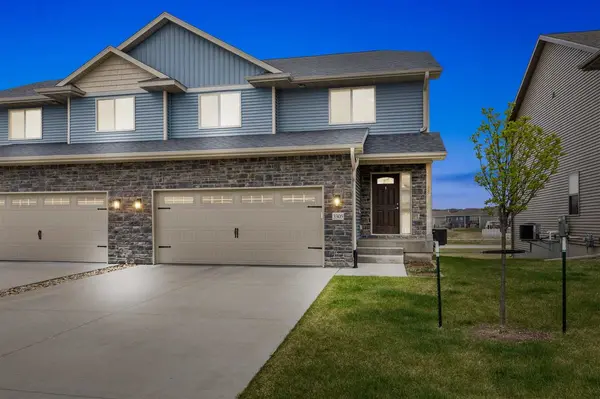 3305 Loethen Ln, Coralville, IA 52241