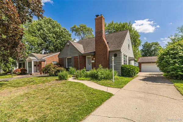 2204 KALAMA AVE, Royal Oak, MI 48067