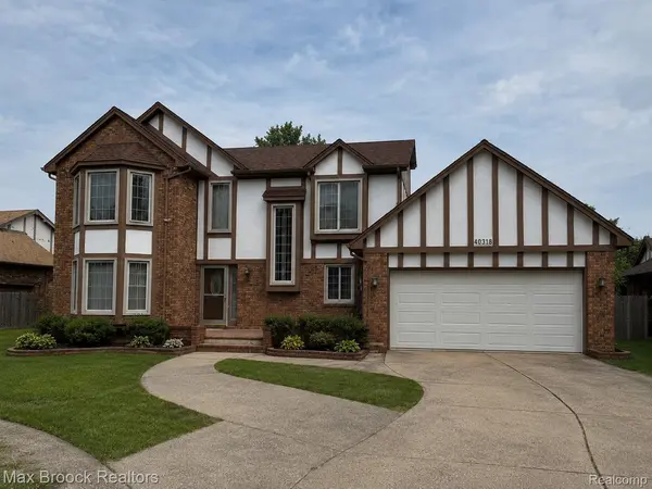 40318 Denbigh DR, Sterling Heights, MI 48310