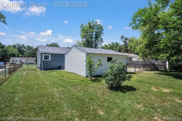 7168 Wedworth ST, Waterford Charter Township, MI 48327