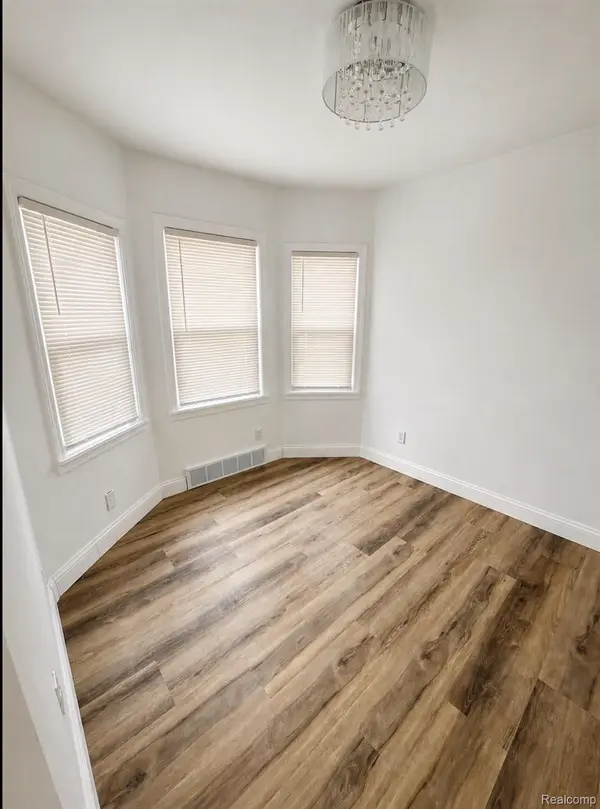 12740 August ST, Detroit, MI 48205