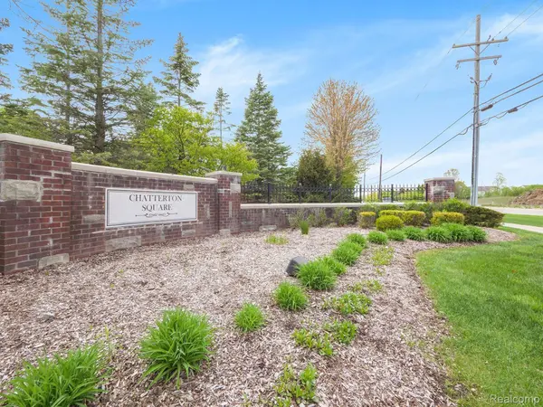 3943 BRUTON AVE, Canton Charter Township, MI 48188