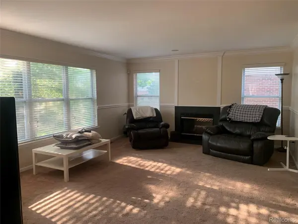 3943 BRUTON AVE, Canton Charter Township, MI 48188