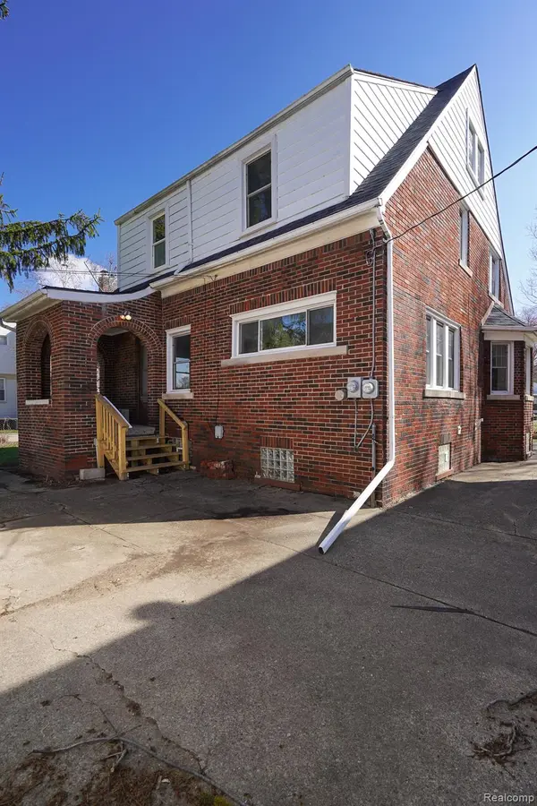 11399 Seminole, Redford Charter Township, MI 48239