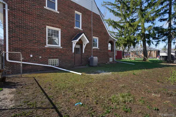 11399 Seminole, Redford Charter Township, MI 48239