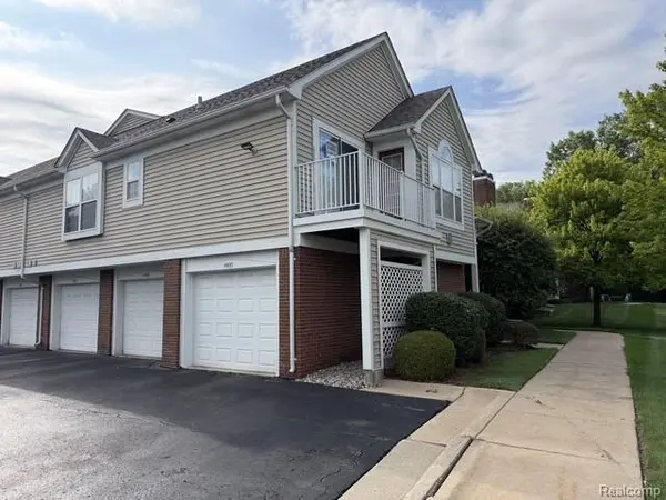 44645 Marigold DR, Sterling Heights, MI 48314