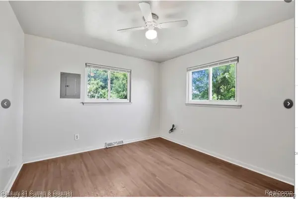 212 Arcola, Inkster, MI 48141
