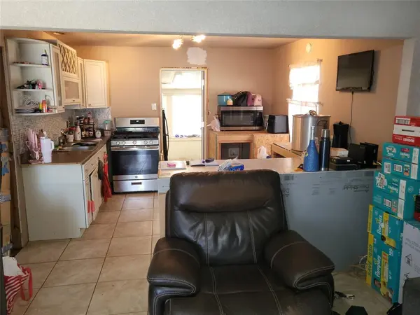 4208 Patricia Street, Haltom City, TX 76117