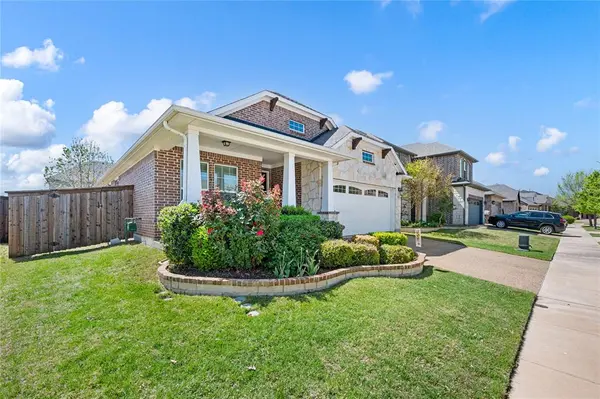 616 Chippewa Way, Aubrey, TX 76227