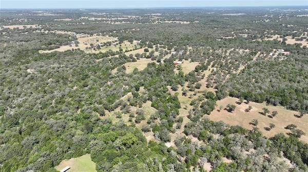 213 Joe Cole Lane, Smithville, TX 78957