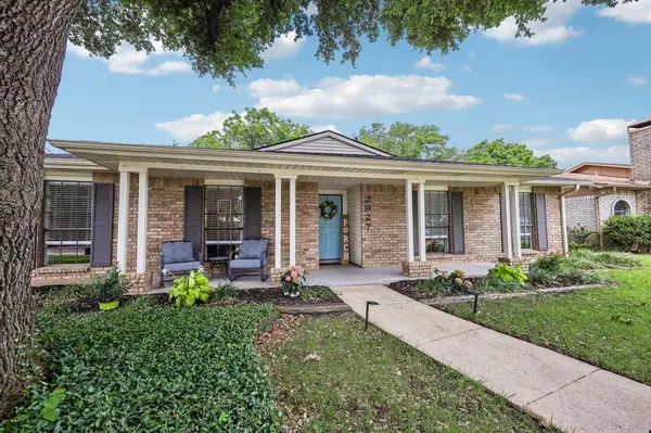 2927 Winterberry Drive, Carrollton, TX 75007