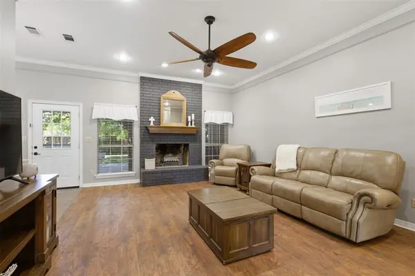 2505 Hillview Court, Denton, TX 76209