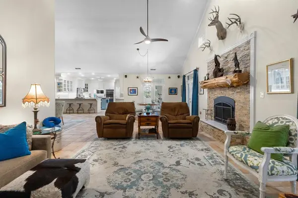 1185 Rs County Road 3503, Emory, TX 75440