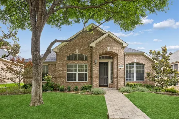 2037 Saint Ives Drive, Allen, TX 75013