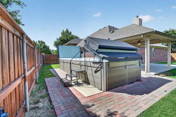 15469 Landing Creek Lane, Fort Worth, TX 76262