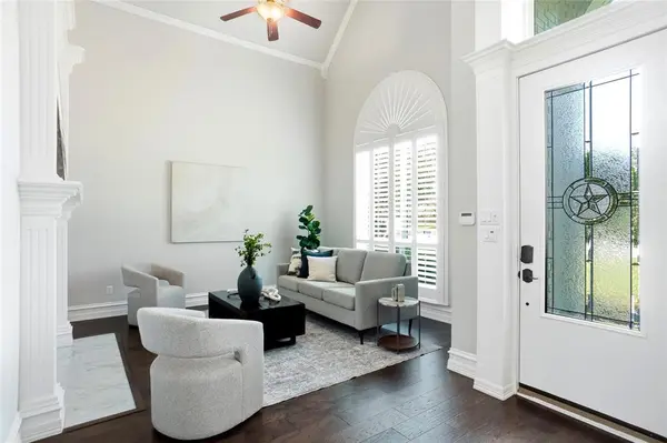 801 Ridgedale Court, Southlake, TX 76092
