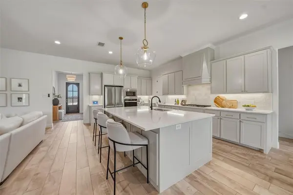 8110 Spanish Hills Drive, Benbrook, TX 76126