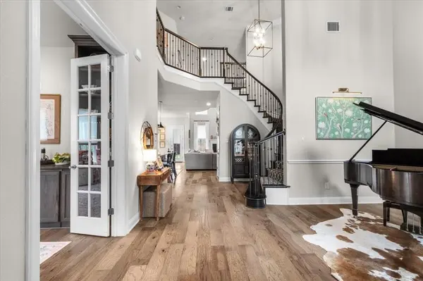 1725 Crested Ridge Road, Fort Worth, TX 76008