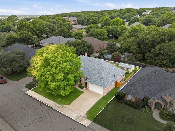 428 Arbor Lawn Drive, Burleson, TX 76028