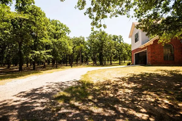 696 Indian Trail, Decatur, TX 76234