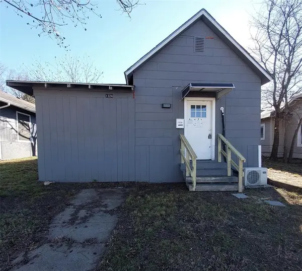 1324 W Morton Street, Denison, TX 75020