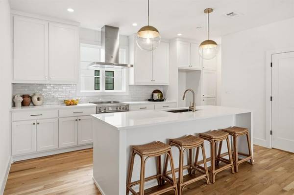 7207 Gaston Avenue #1002, Dallas, TX 75206
