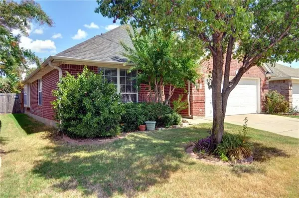 9091 River Trails Boulevard, Fort Worth, TX 76118