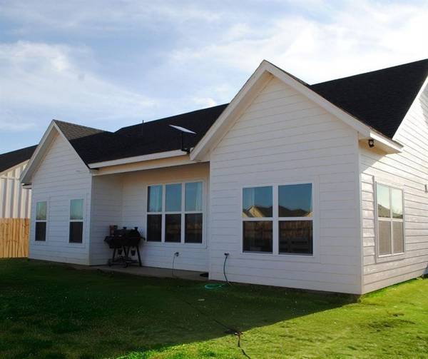 9221 Parkview, Tolar, TX 76476