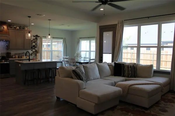 9221 Parkview, Tolar, TX 76476