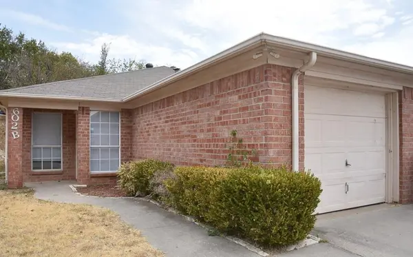 602 Crestridge Court #B, Decatur, TX 76234
