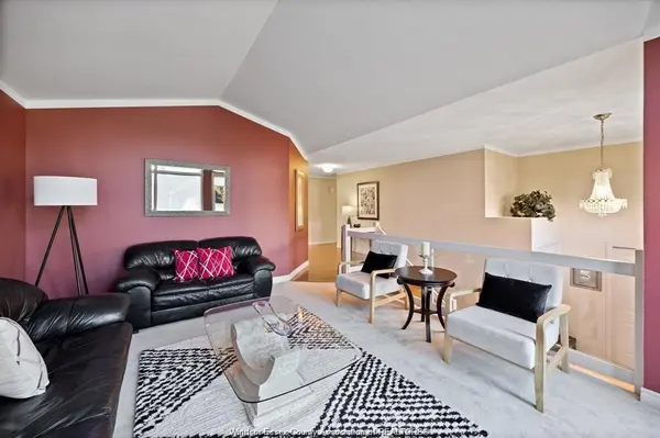640 DELAWARE, Lasalle, ON N9J 3J8