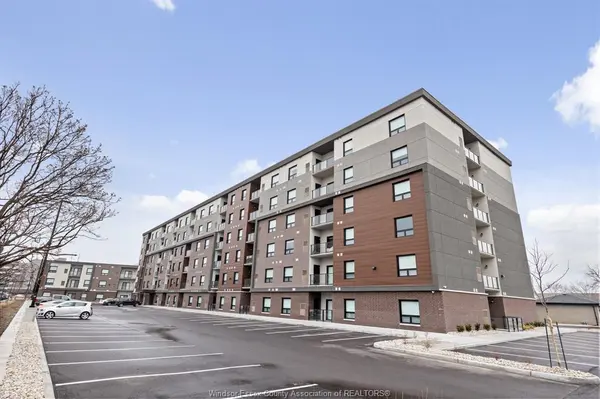 11870 TECUMSEH Road East #303, Tecumseh, ON N8N 0J5