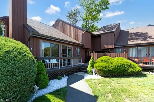 59 Taurus Dr 2D #2D, Hillsborough Twp., NJ 08844