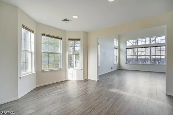 16 Lagoon Way, Roxbury Twp., NJ 07852