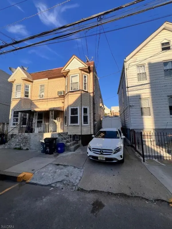 19 Highland Ave, Newark City, NJ 07104