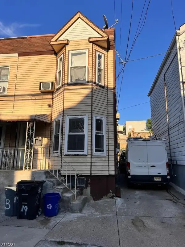 19 Highland Ave, Newark City, NJ 07104