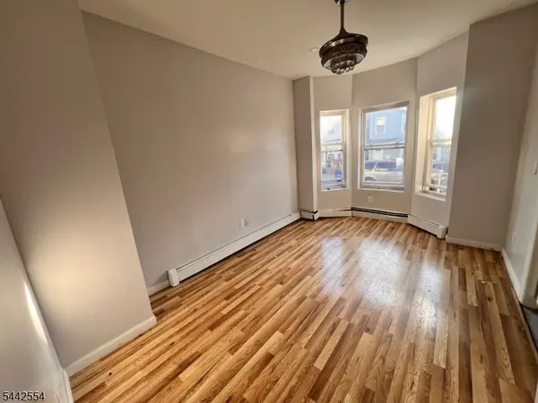 19 Highland Ave, Newark City, NJ 07104