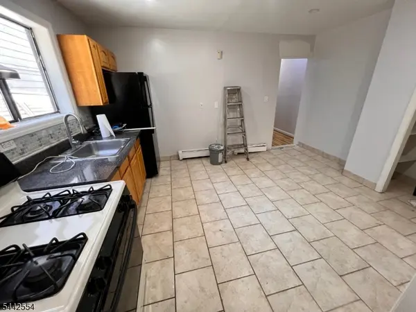 19 Highland Ave, Newark City, NJ 07104
