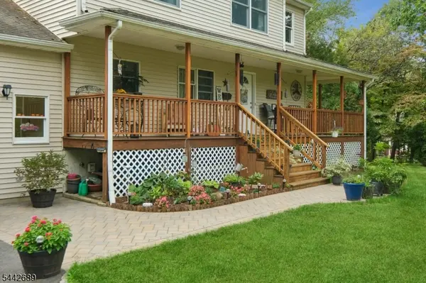 158 Maple St, New Providence Boro, NJ 07974