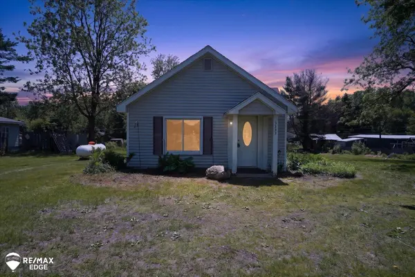 5233 Pratt RD, Hadley Twp, MI 48455